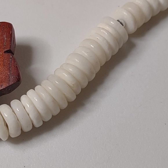 Vintage Black And White Beaded Necklace With Wood Star Pendant 17 Inches Long - Picture 5 of 13